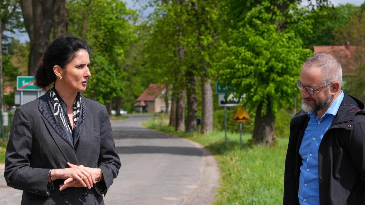 Ponad 10 milionów złotych na odbudowę drogi i mostów w Wolbromku. Jest rządowe wsparcie po powodzi